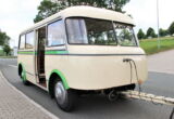 Personenanhänger am H6 Bus Oldtimerbus IFA H6 mit Personenanhänger