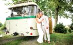 Trauung im Oldtimerbus Trauung im Oldtimerbus - Rollendes Standesamt